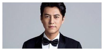 靳东演绎的温情旅程，一部部电视剧中的世界探索