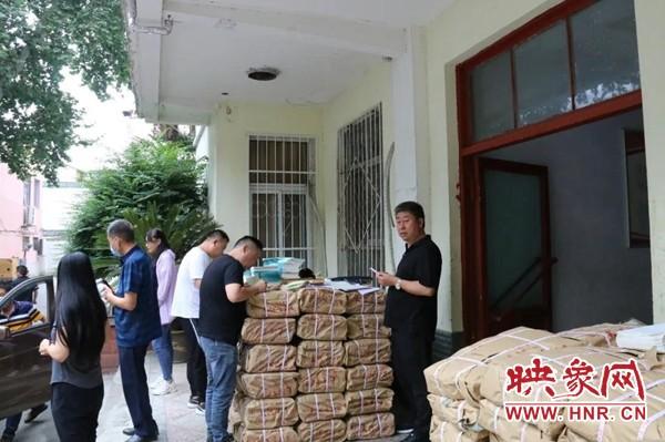 最新政经新书，开启智慧之旅，培养自信与成就感